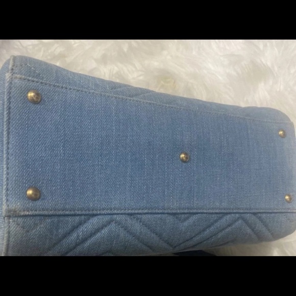 Gucci Denim Chevron Tote with Gold Accent - Picture 4 of 4